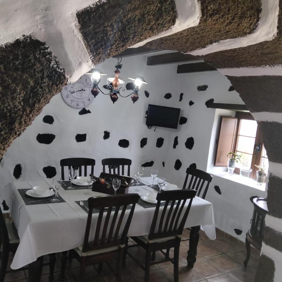 Montana Blanca Lanzarote Casa Volcanica-Anclada Sobre La Lava Del Volcan מראה חיצוני תמונה
