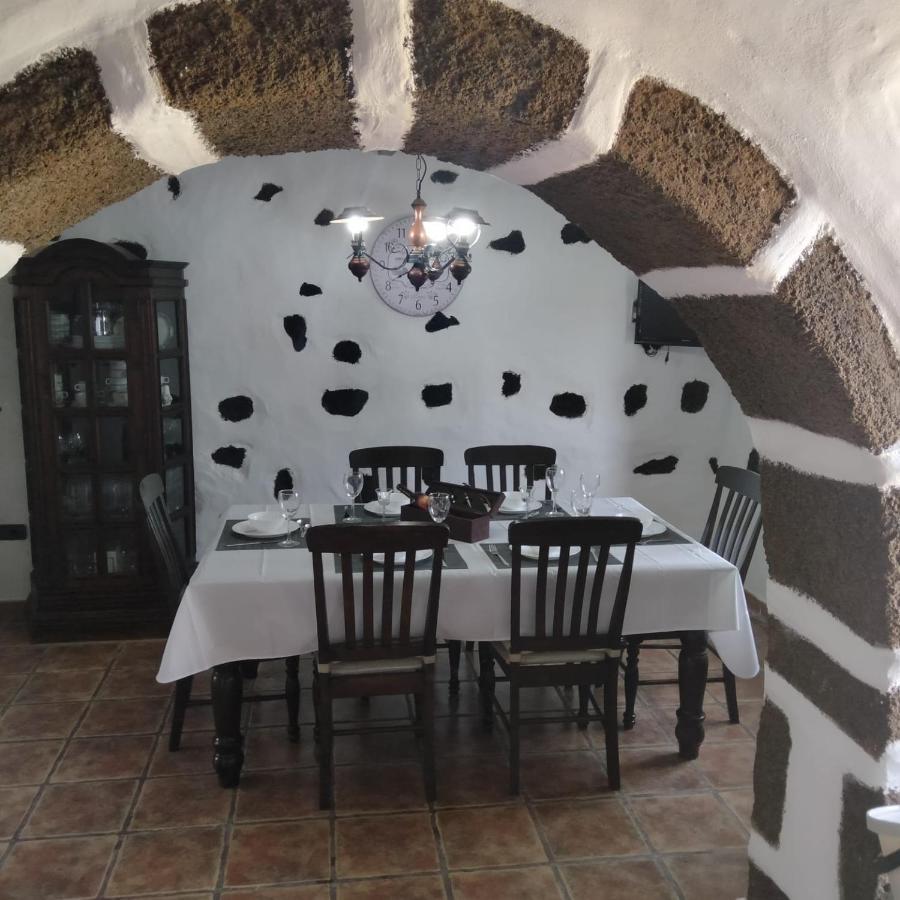 Montana Blanca Lanzarote Casa Volcanica-Anclada Sobre La Lava Del Volcan מראה חיצוני תמונה
